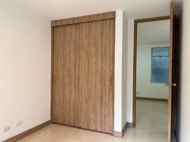 Apartamento de 2 alcobas en arriendo en Cumbres, Envigado, 76 m² · foto 8 de 18