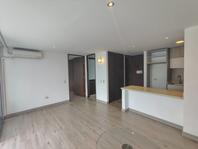 Apartamento en arriendo en El Poblado, Medellín · foto 6 de 12