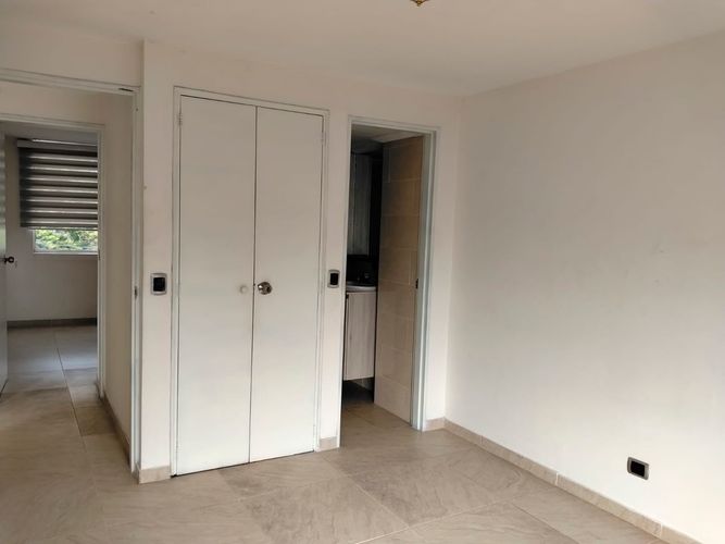 Apartamento de 3 alcobas en arriendo en El Poblado, Medellín, 85 m² · foto 4 de 19