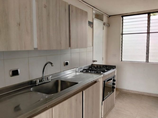 Apartamento de 3 alcobas en arriendo en El Poblado, Medellín, 85 m² · foto 11 de 19