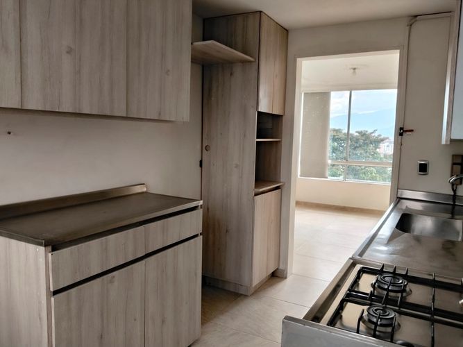 Apartamento de 3 alcobas en arriendo en El Poblado, Medellín, 85 m² · foto 12 de 19