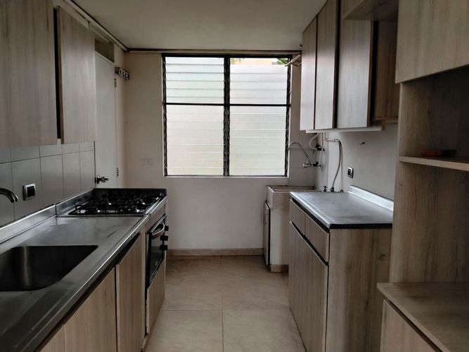 Apartamento de 3 alcobas en arriendo en El Poblado, Medellín, 85 m² · foto 13 de 19