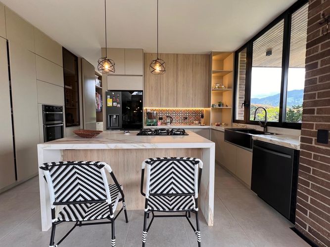 Casa de 3 alcobas en venta en La Ceja, 370 m² · foto 6 de 19
