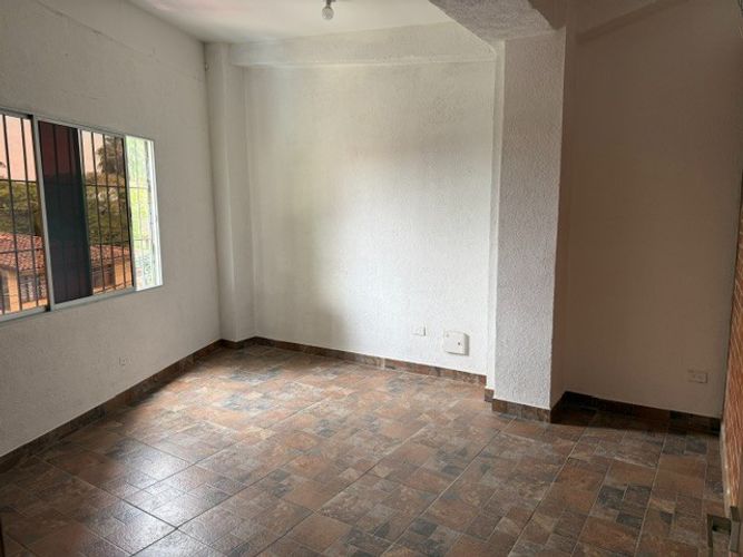 Bodega en arriendo en Villa Colombia, Cali, 237 m² · foto 8 de 19
