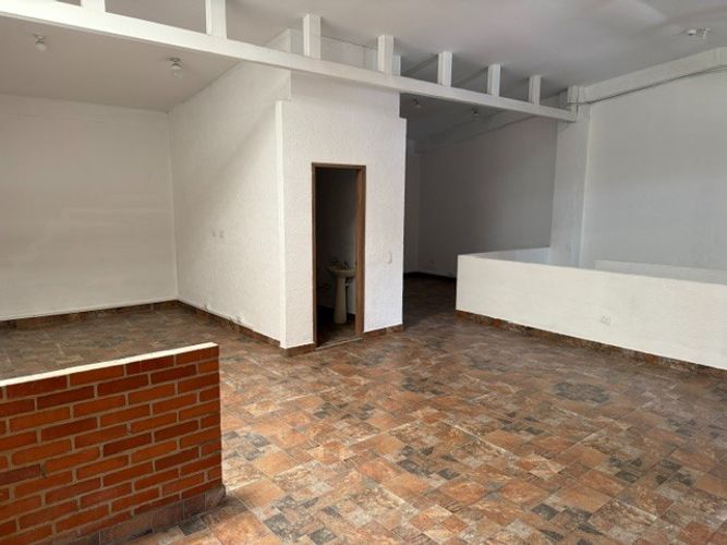 Bodega en arriendo en Villa Colombia, Cali, 237 m² · foto 3 de 19