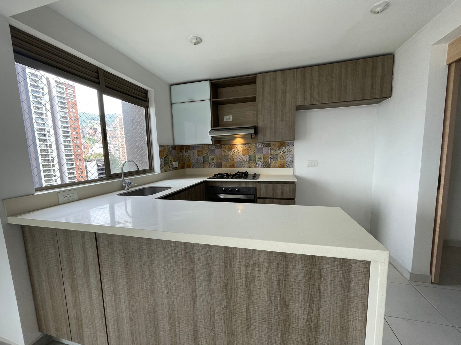 Apartamento en arriendo en Belén, Medellín · foto 4 de 19