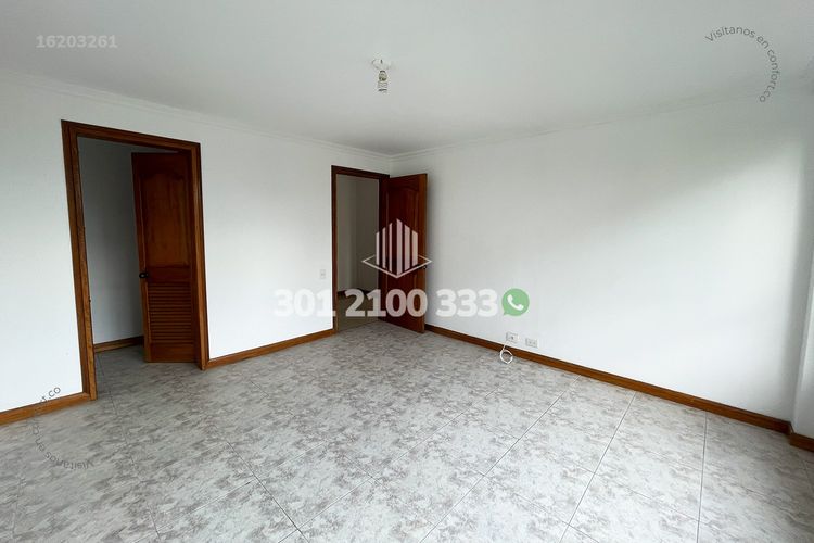 Apartamento en arriendo en Castropol, Medellín · foto 12 de 24