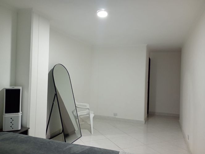 Apartamento de 4 alcobas en arriendo en Laureles, Medellín, 110 m² · foto 11 de 17