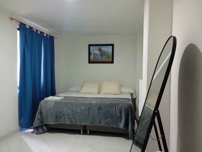 Apartamento de 4 alcobas en arriendo en Laureles, Medellín, 110 m² · foto 9 de 17