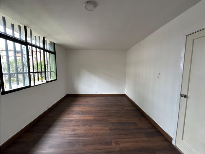 Local en arriendo en Las Acacias, Medellín, 110 m² · foto 3 de 22