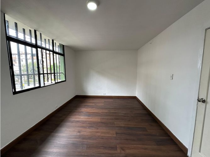 Local en arriendo en Las Acacias, Medellín, 110 m² · foto 5 de 22