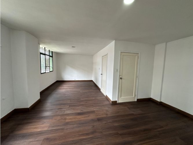 Local en arriendo en Las Acacias, Medellín, 110 m² · foto 6 de 22