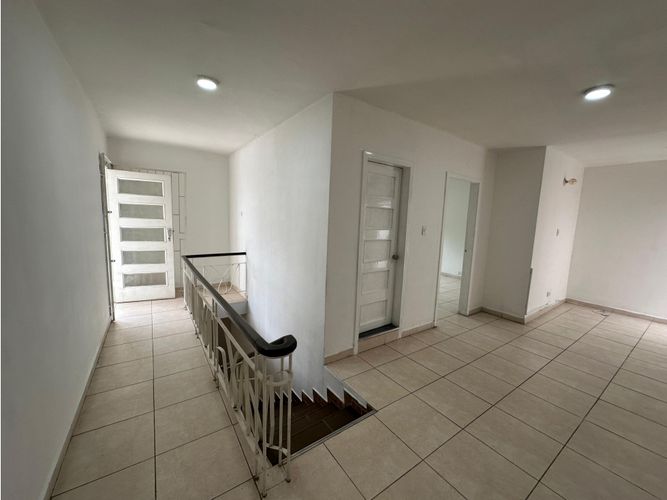 Local en arriendo en Las Acacias, Medellín, 110 m² · foto 14 de 22
