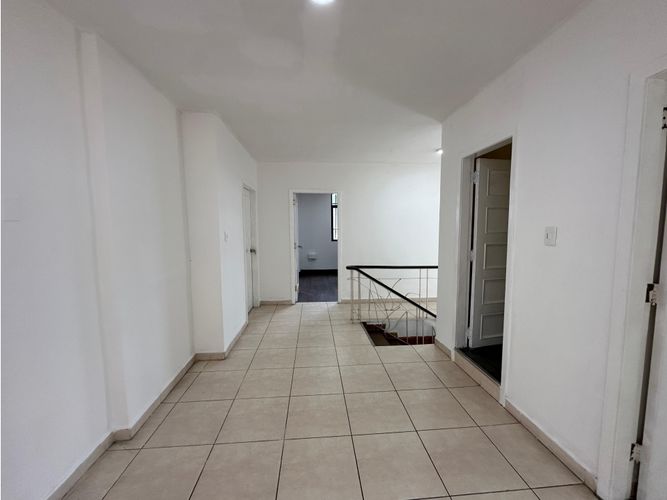 Local en arriendo en Las Acacias, Medellín, 110 m² · foto 15 de 22