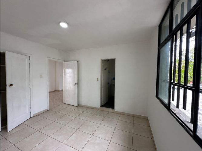 Local en arriendo en Las Acacias, Medellín, 110 m² · foto 16 de 22