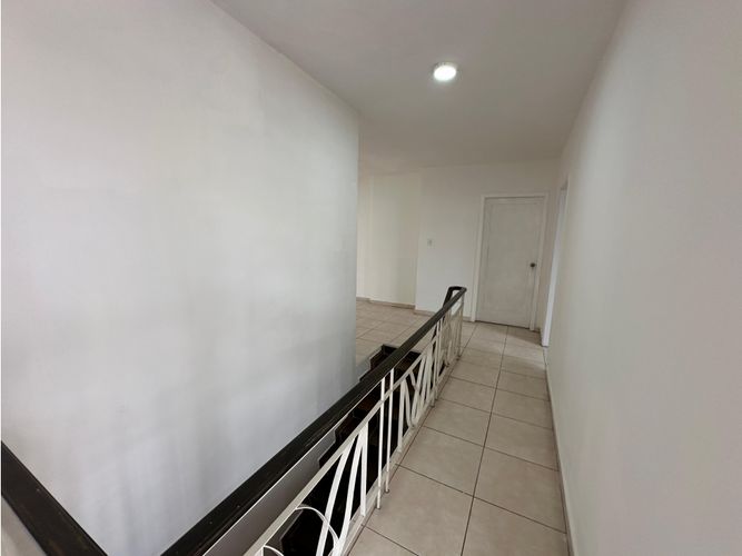 Local en arriendo en Las Acacias, Medellín, 110 m² · foto 17 de 22