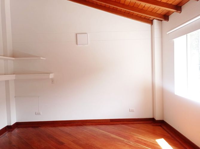 Casa de 5 alcobas en venta en El Poblado, Medellín, 360 m² · foto 13 de 20