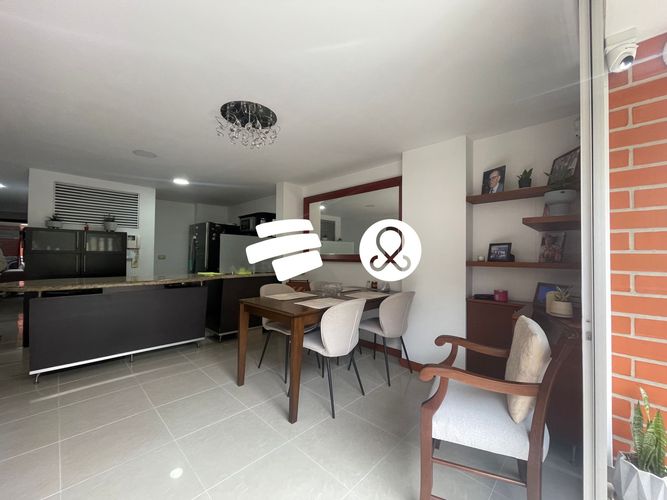 Apartamento de 3 alcobas en venta en Belén, Medellín, 116 m² · foto 4 de 17