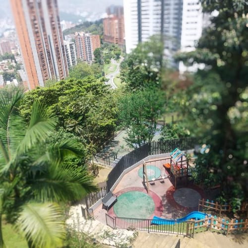 Apartamento de 3 alcobas en venta en Los Naranjos, Medellín, 100 m² · foto 13 de 17