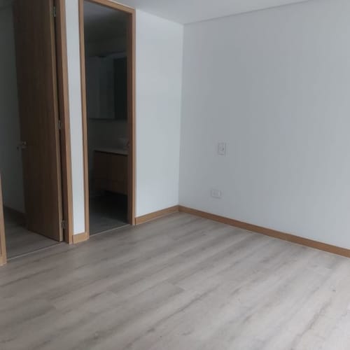 Apartamento de 3 alcobas en venta en Los Naranjos, Medellín, 100 m² · foto 16 de 17