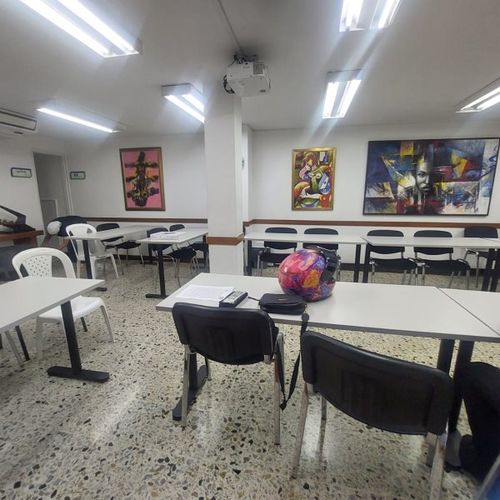 Oficina en venta en Suramericana, Medellín, 220 m² · foto 6 de 20