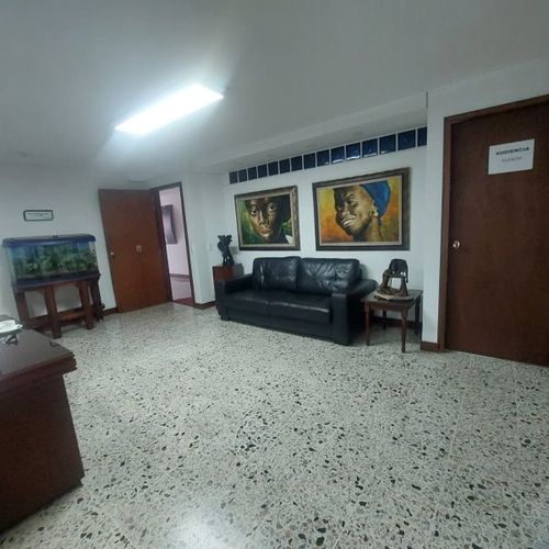Oficina en venta en Suramericana, Medellín, 220 m² · foto 11 de 20