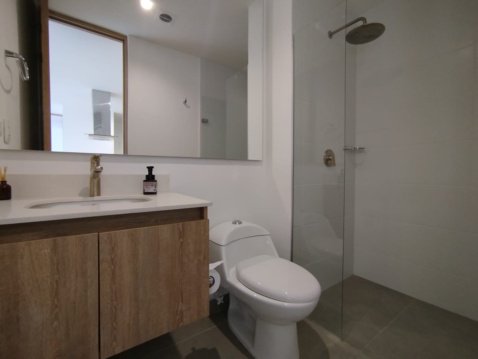 Apartamento en arriendo en Centro, Rionegro · foto 8 de 15