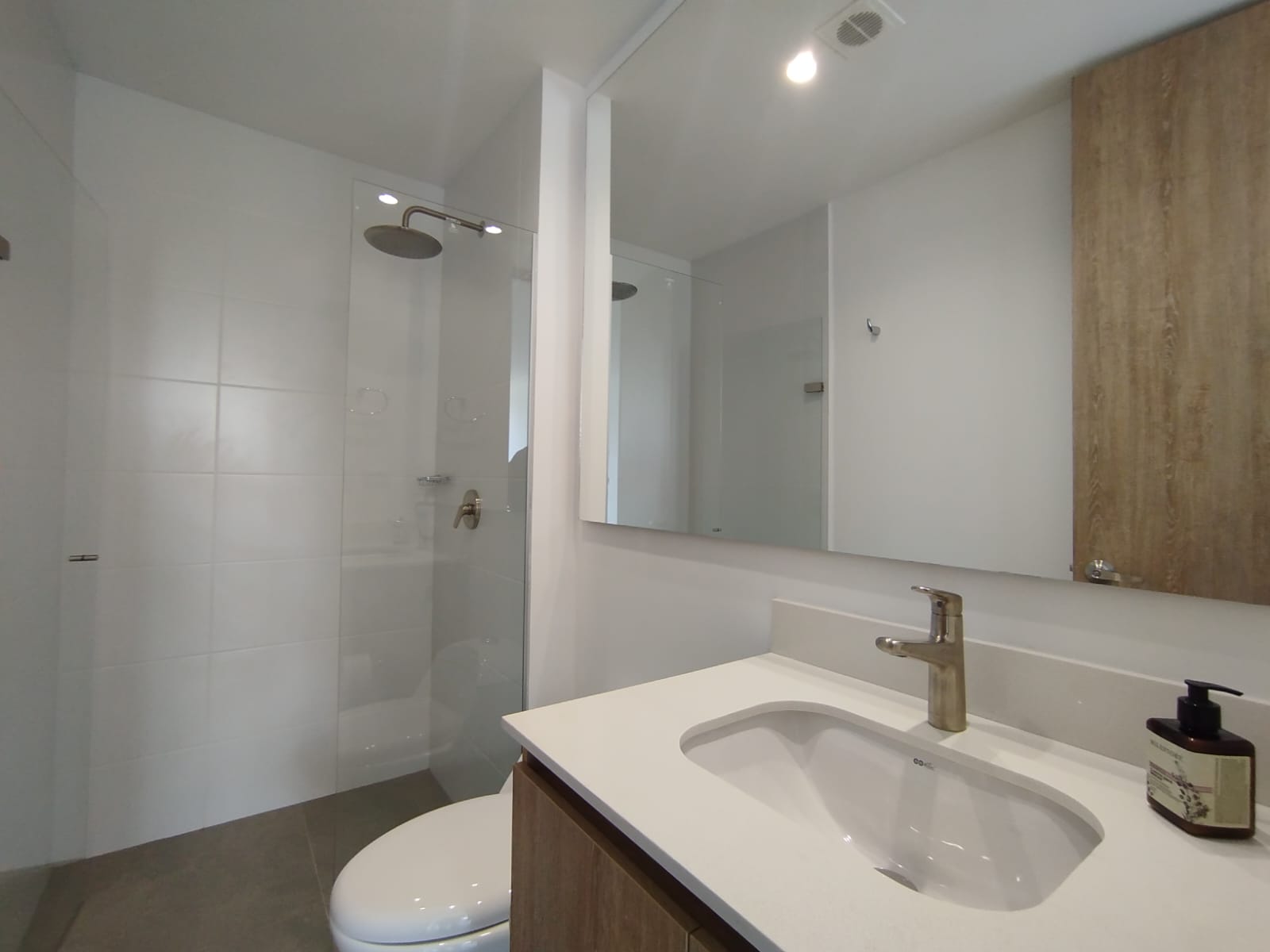 Apartamento en arriendo en Centro, Rionegro · foto 13 de 15