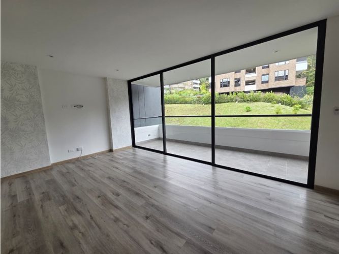 Apartamento de 2 alcobas en venta en El Retiro, 75 m² · foto 2 de 14