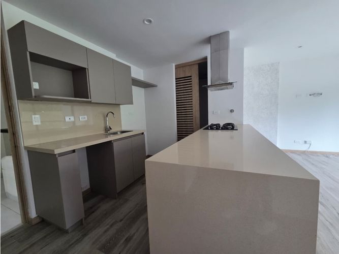 Apartamento de 2 alcobas en venta en El Retiro, 75 m² · foto 3 de 14