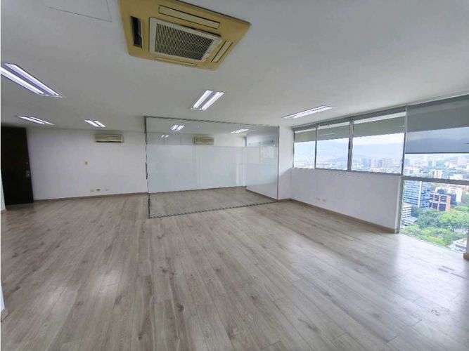 Oficina en arriendo en Milla De Oro, Medellín, 97 m² · foto 10 de 10