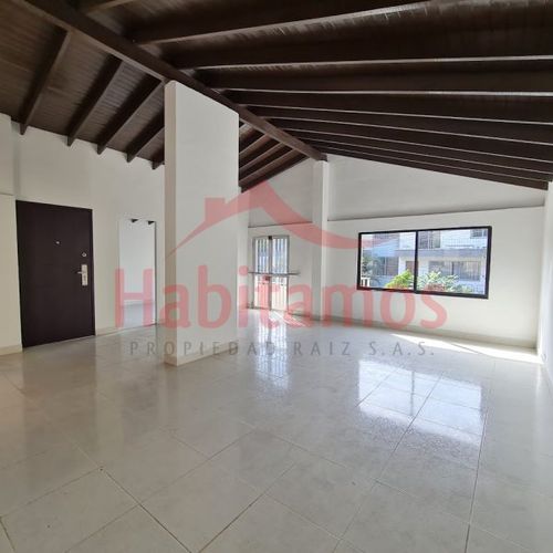Casa de 6 alcobas en venta en Manila, Medellín, 305 m² · foto 6 de 20