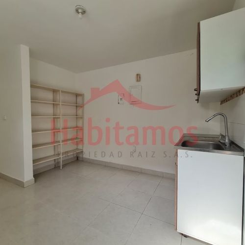 Casa de 6 alcobas en venta en Manila, Medellín, 305 m² · foto 11 de 20