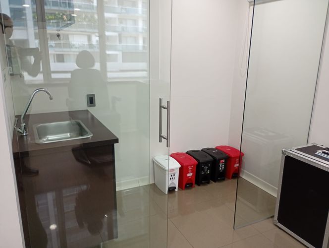 Consultorio en venta en El Poblado, Medellín, 43 m² · foto 4 de 10