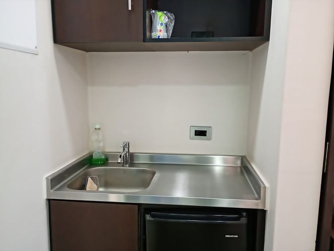 Consultorio en venta en El Poblado, Medellín, 43 m² · foto 2 de 10