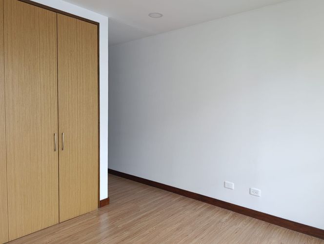 Apartamento de 2 alcobas en arriendo en El Poblado, Medellín, 108 m² · foto 11 de 18