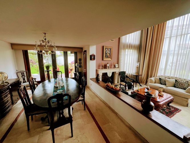 Casa de 4 alcobas en venta en San Jose De Bavaria, Bogotá, 242 m² · foto 3 de 18