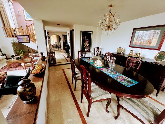 Casa de 4 alcobas en venta en San Jose De Bavaria, Bogotá, 242 m² · foto 4 de 18