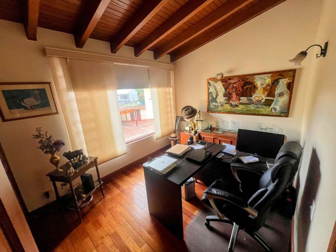 Casa de 4 alcobas en venta en San Jose De Bavaria, Bogotá, 242 m² · foto 13 de 18