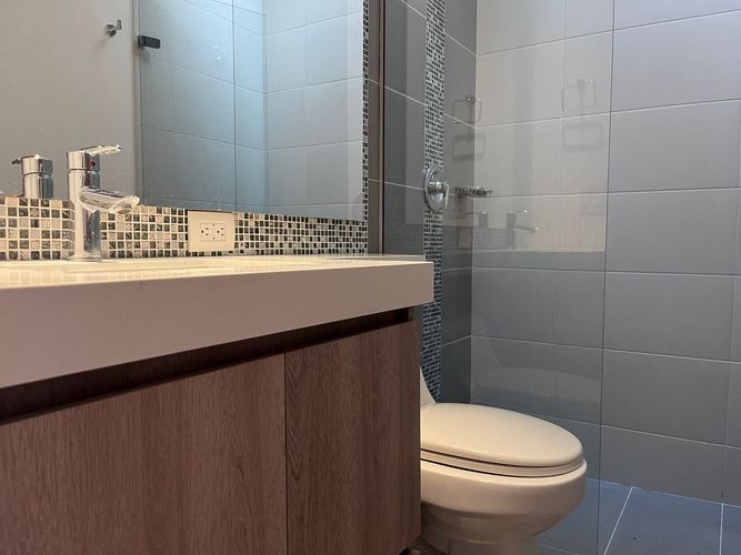 Casa de 3 alcobas en venta en Loma Del Chocho, Envigado, 226 m² · foto 17 de 20