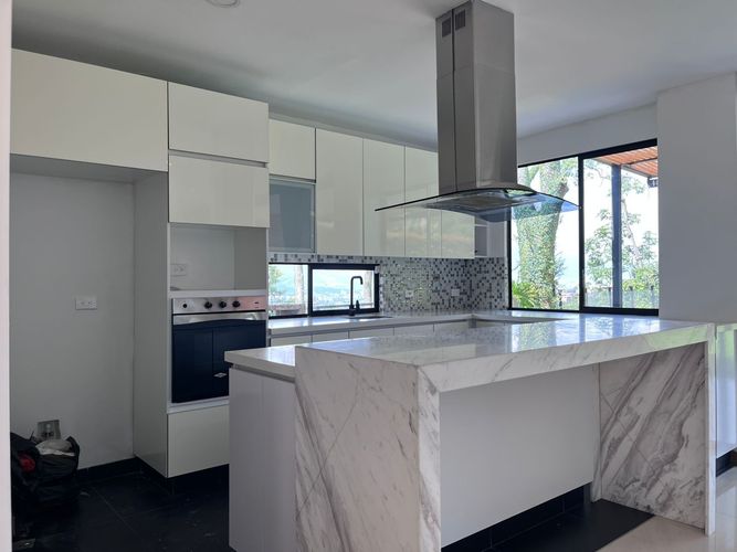 Casa de 3 alcobas en venta en Loma Del Chocho, Envigado, 226 m² · foto 7 de 20