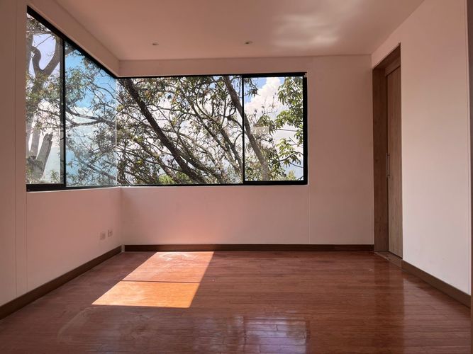 Casa de 3 alcobas en venta en Loma Del Chocho, Envigado, 226 m² · foto 11 de 20