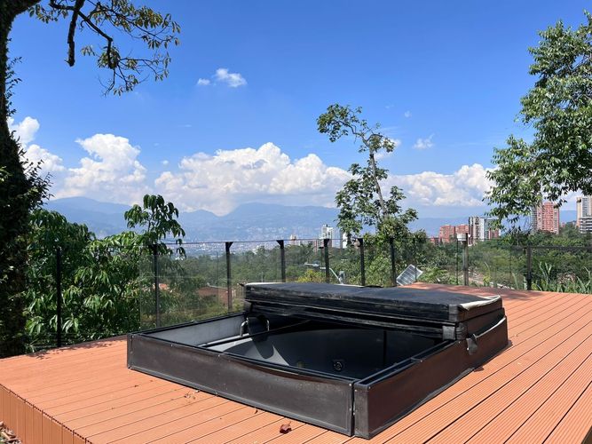 Casa de 3 alcobas en venta en Loma Del Chocho, Envigado, 226 m² · foto 18 de 20