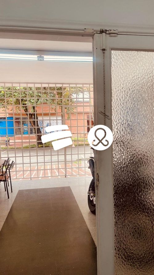 Casa de 8 alcobas en venta en Laureles, Medellín, 363 m² · foto 5 de 5