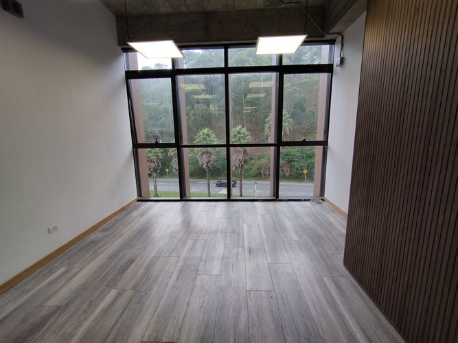 Oficina en arriendo en La Ceja, 34 m² · foto 5 de 10