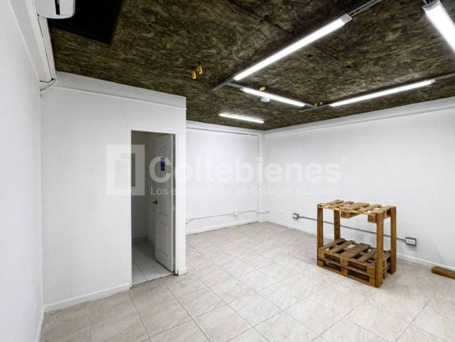 Oficina en arriendo en Suramérica, Itagüí, 222 m² · foto 3 de 15