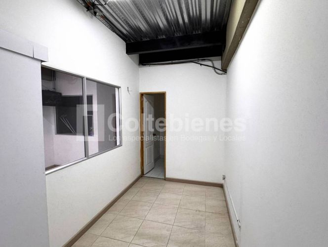 Oficina en arriendo en Suramérica, Itagüí, 222 m² · foto 4 de 15