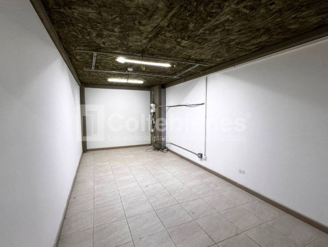 Oficina en arriendo en Suramérica, Itagüí, 222 m² · foto 8 de 15