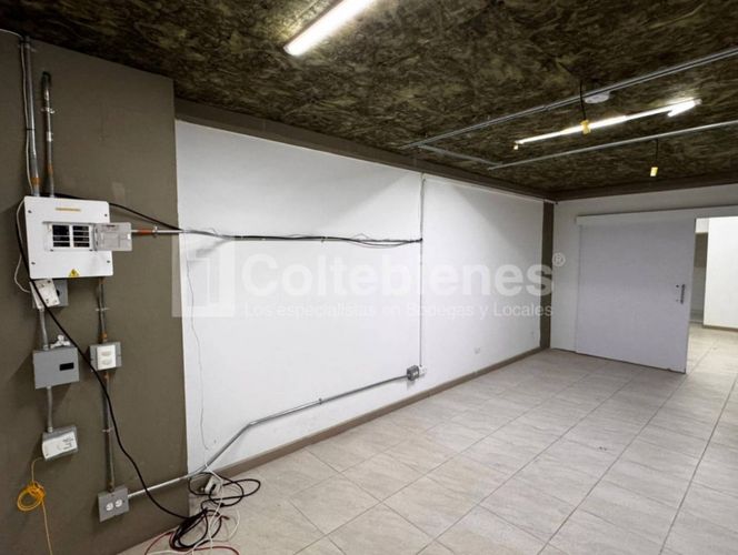 Oficina en arriendo en Suramérica, Itagüí, 222 m² · foto 13 de 15