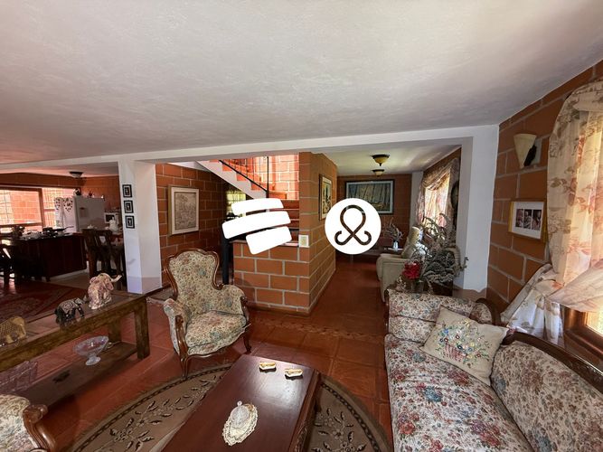 Finca en venta en Barro Blanco, Guarne, 6119 m² · foto 2 de 19